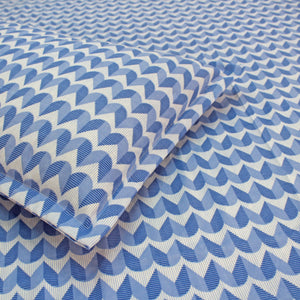 Close-up Fitted Bedsheet with pillow covers