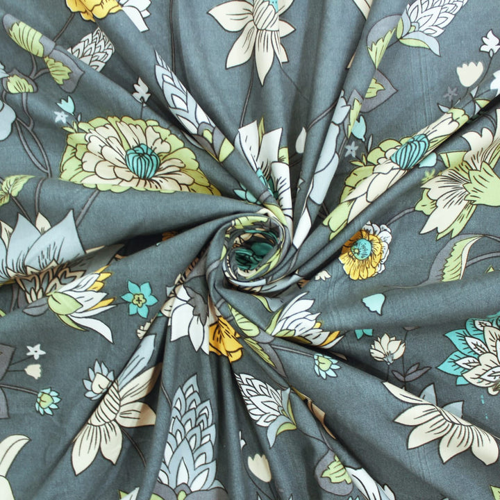 Cotton Floral Print 210 TC King Size Fitted Bedsheet In Multicolor