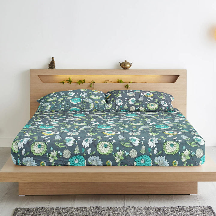Cotton Floral Print 210 TC King Size Fitted Bedsheet In Multicolor