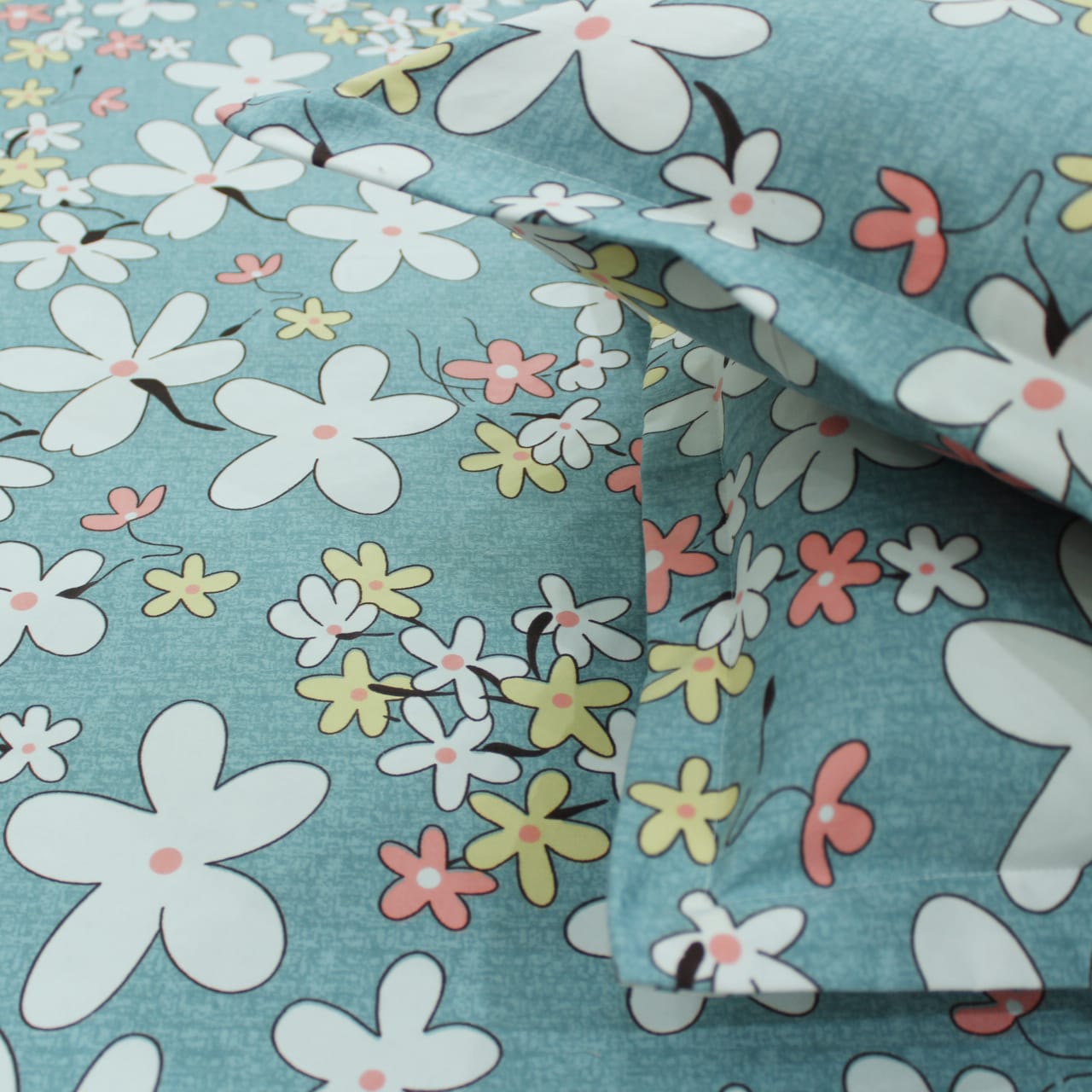 Cotton Floral Print 210 TC King Size Fitted Bedsheet In Multicolor
