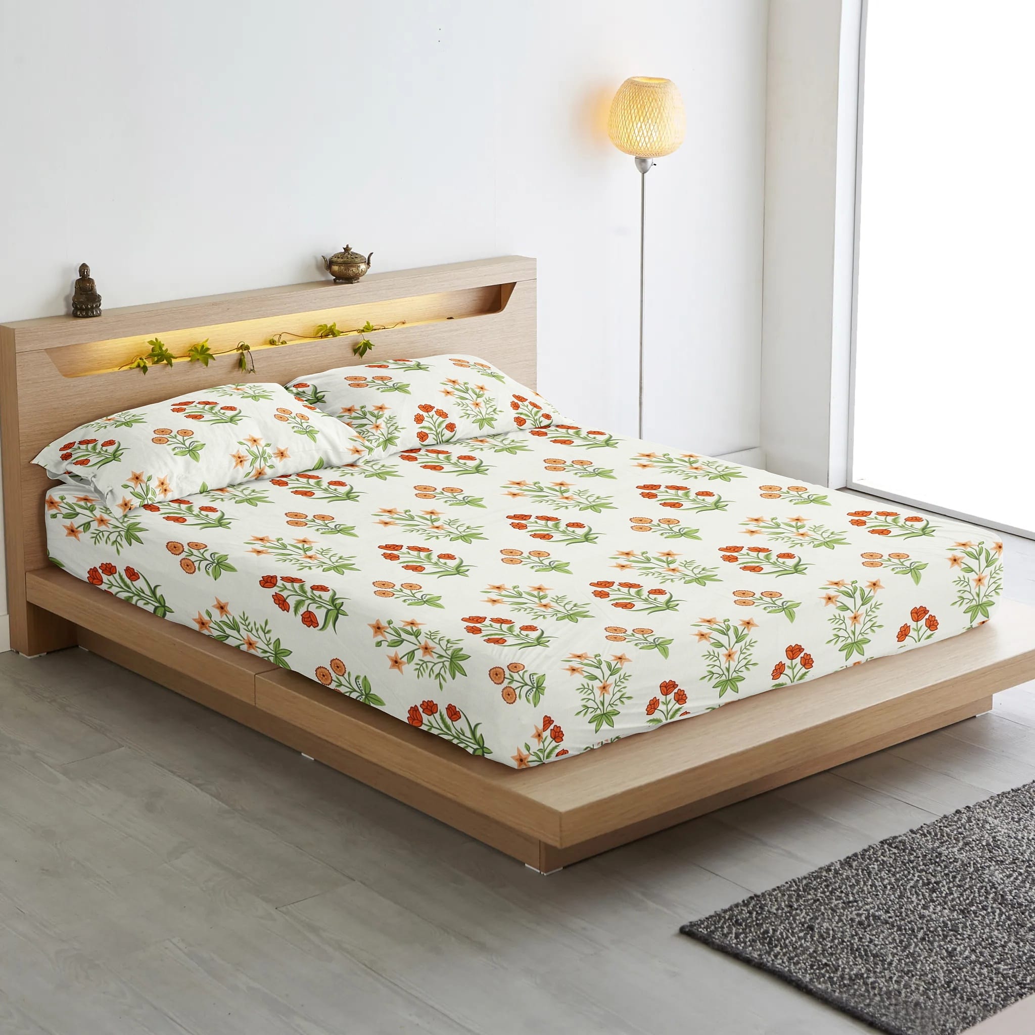 Cotton Floral Print 210 TC King Size Fitted Bedsheet In Multicolor