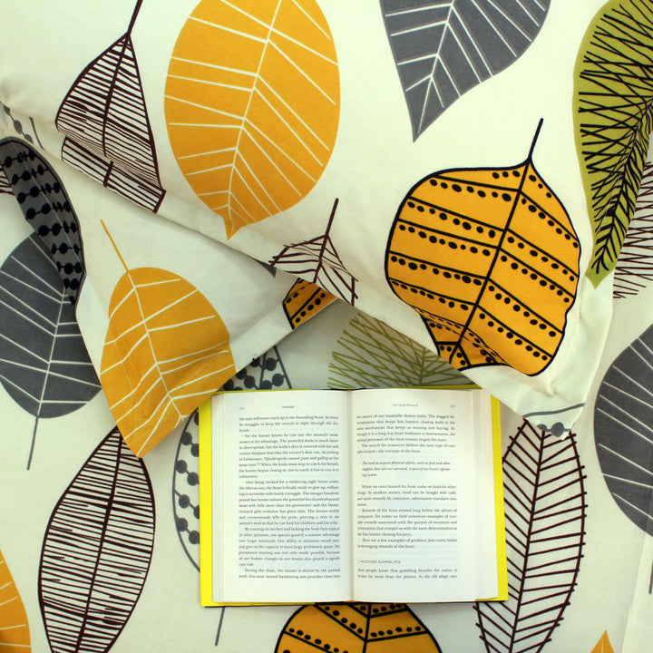  Fitted Bedsheet with Pillow Covers 