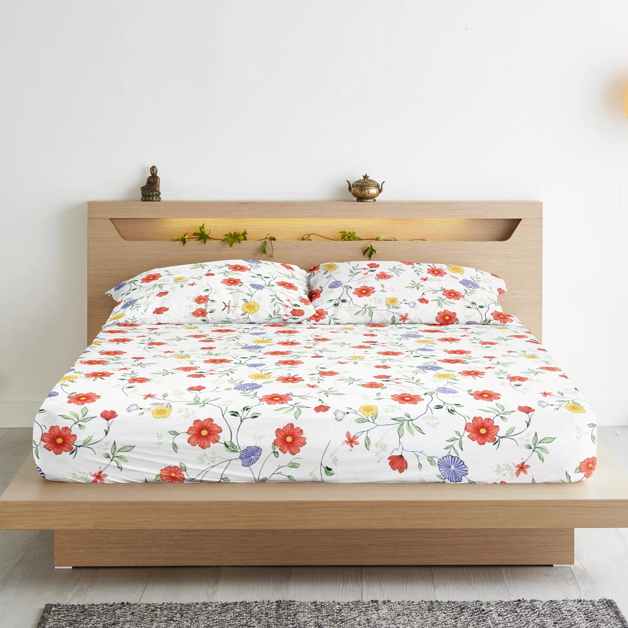 210 TC Cotton Fitted Bedsheet with Pillow Covers – Floral print 