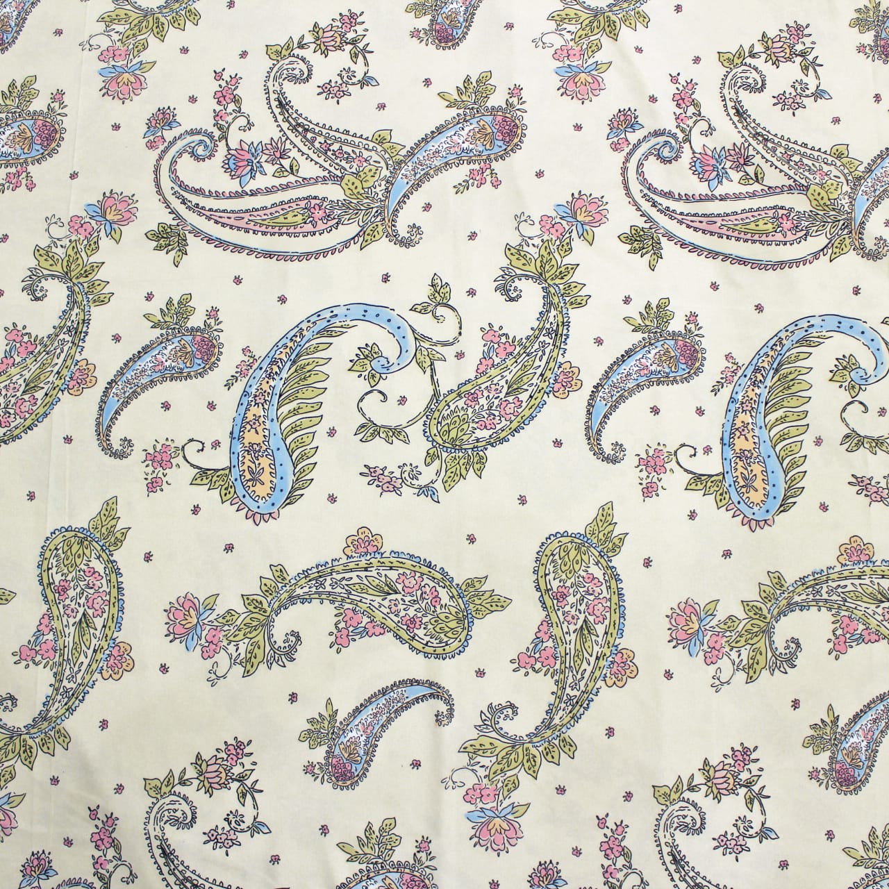 Full View Paisley Flat bedsheet  design 