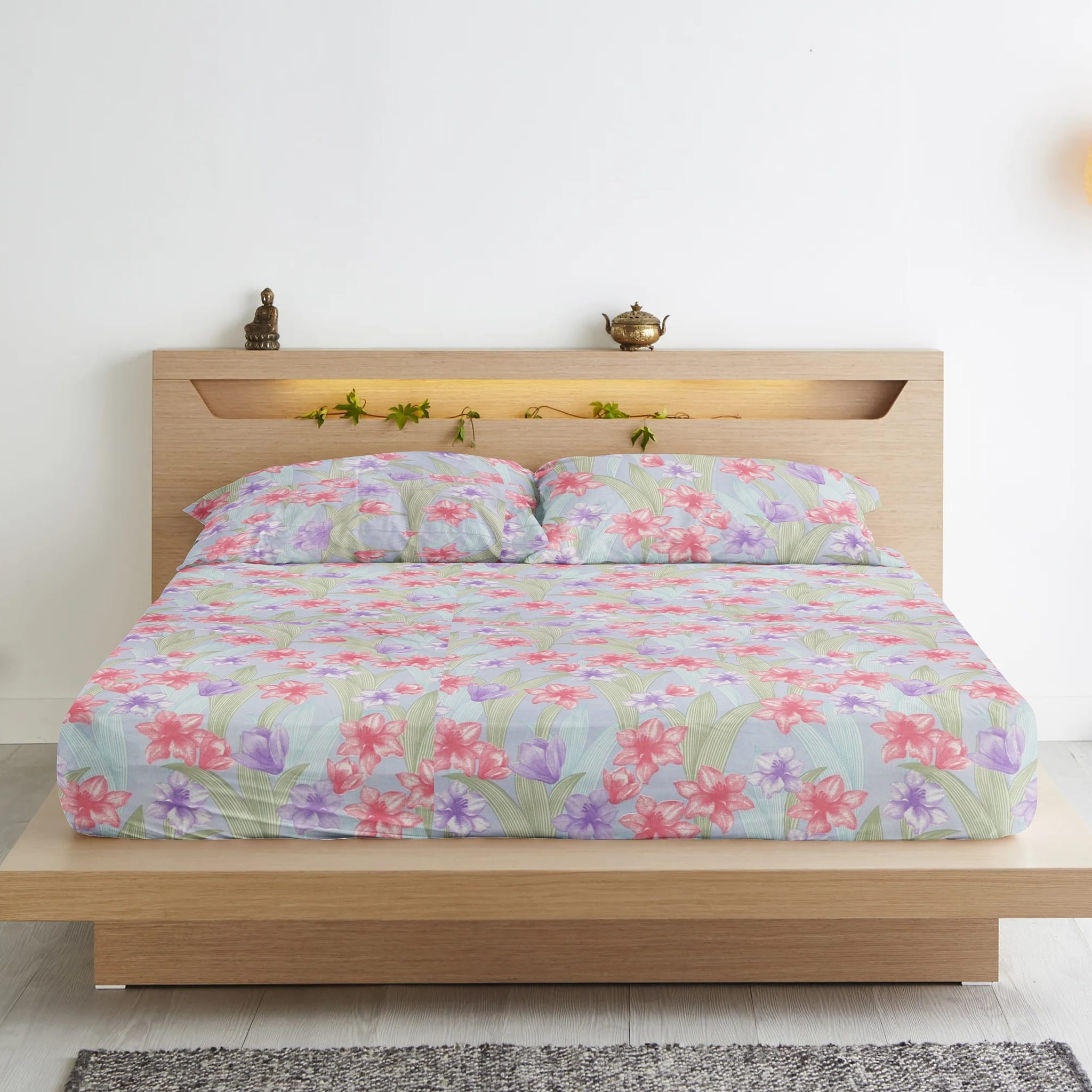 Floral 210 TC Cotton Fitted Bedsheet with Pillow Covers 