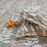 Damask 210 TC cotton fitted bedsheet with pillow covers 
