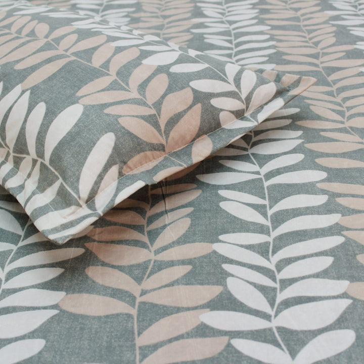 Damask cotton fitted bedsheet with pillow covers