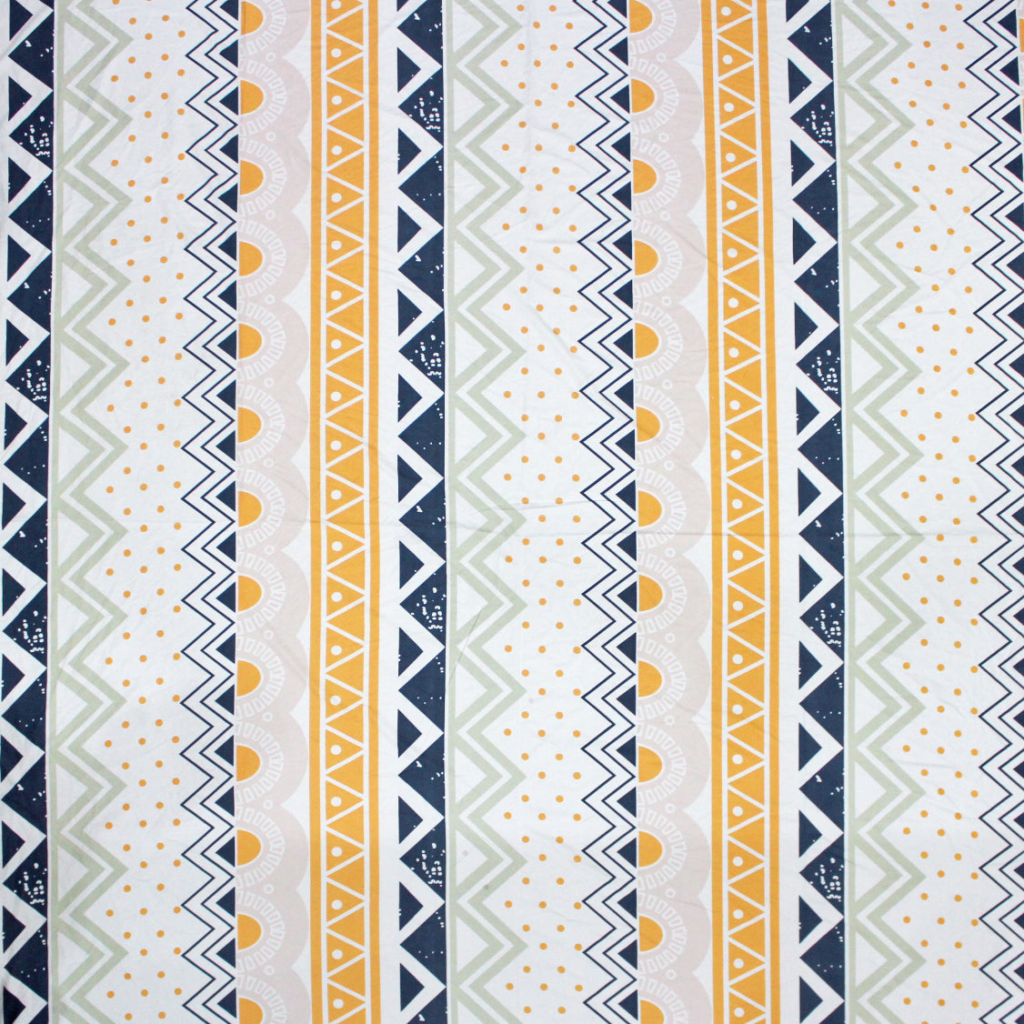 Multicolor Geometric 210 TC Cotton Fitted Bedsheet  Design 