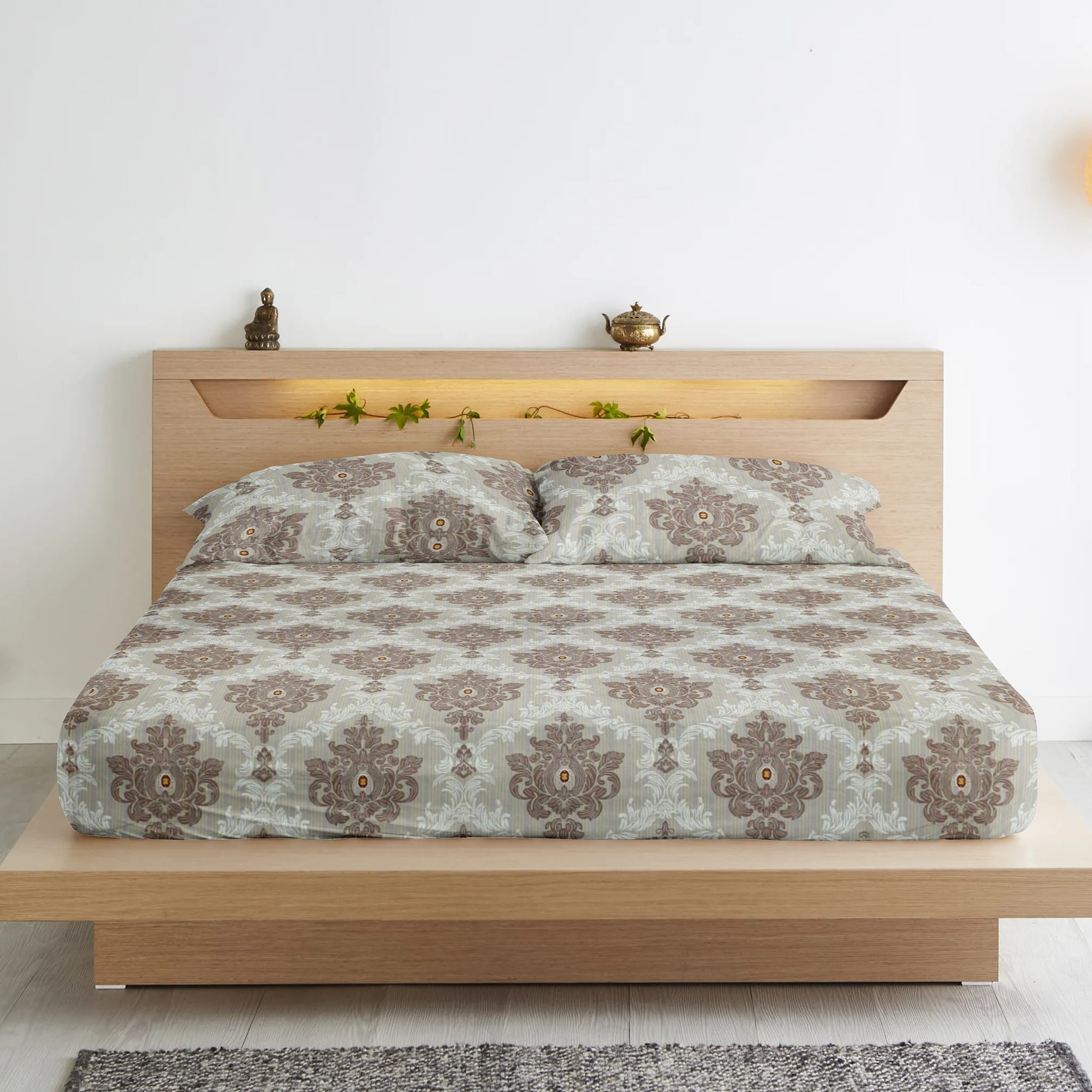 Damask 210 TC Flat Bedsheet with Pillow Covers 