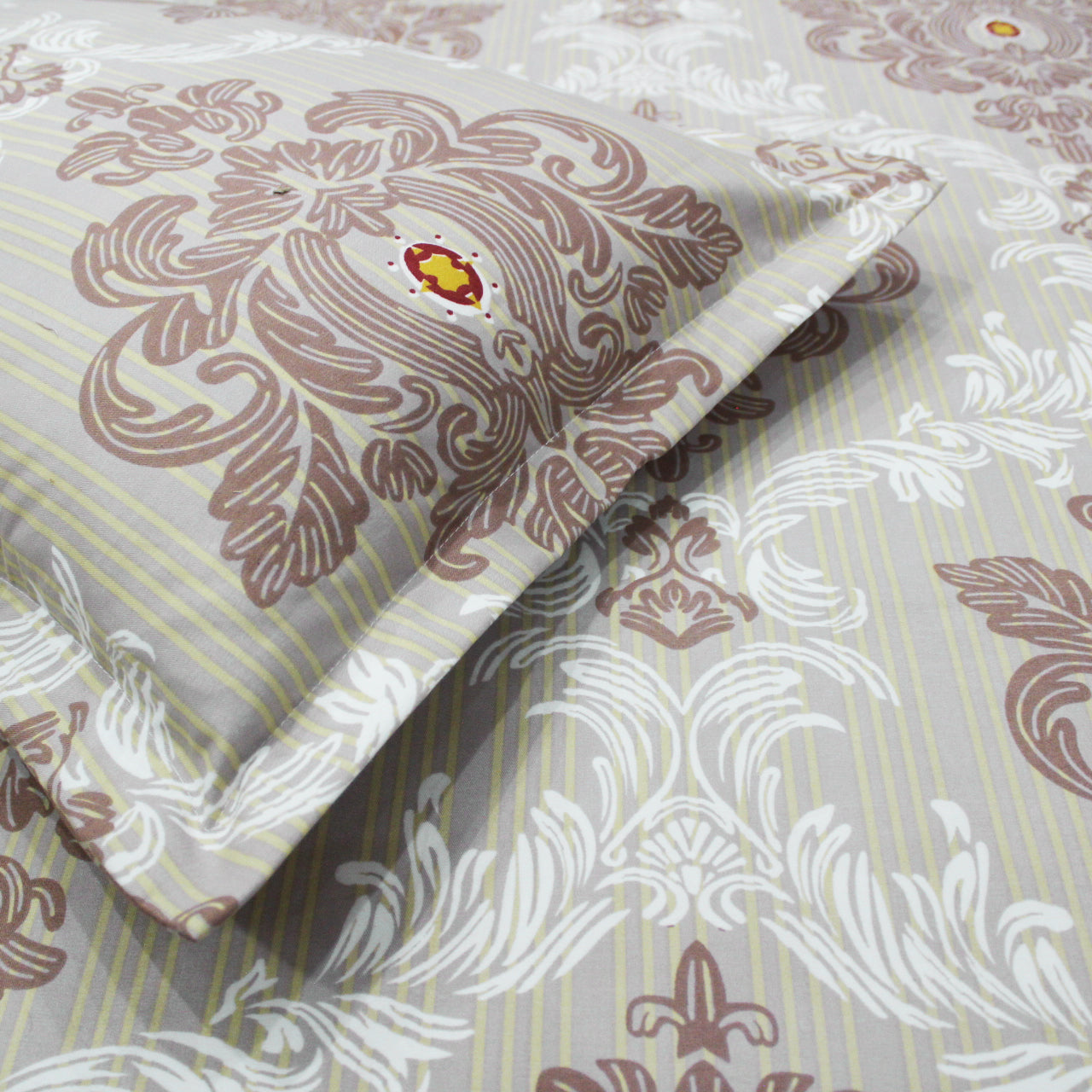 Damask 210 TC Flat Bedsheet with Pillow Covers 