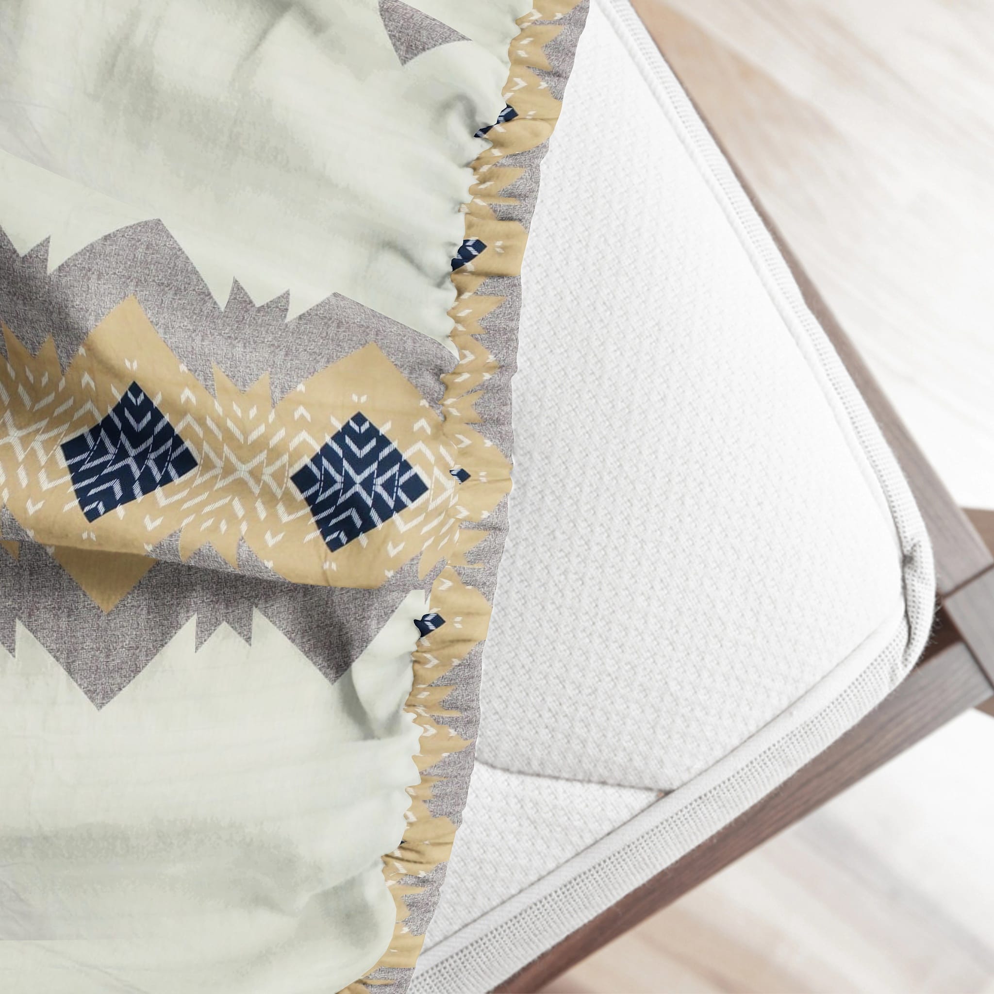 Geometrical 210 TC Fitted Bedsheet 