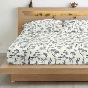 King size cream floral 210 TC flat bedsheet set with matching pillow covers