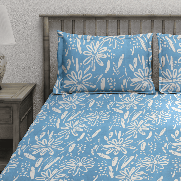 Close-up Abstract Fitted Bedsheet with pillow covers
