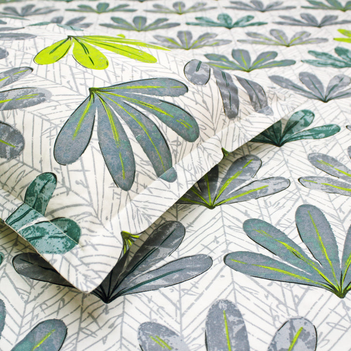 Multicolor floral 210 TC cotton bedsheet with matching pillow covers