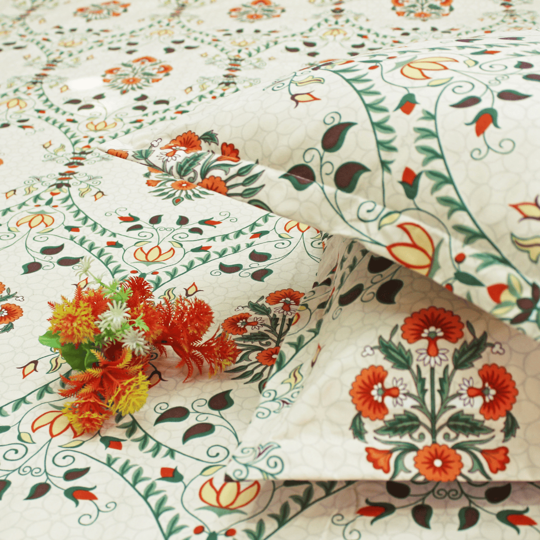 Full View Floral 210 TC Fitted bedsheet with Pillow Covers -  Multicolor