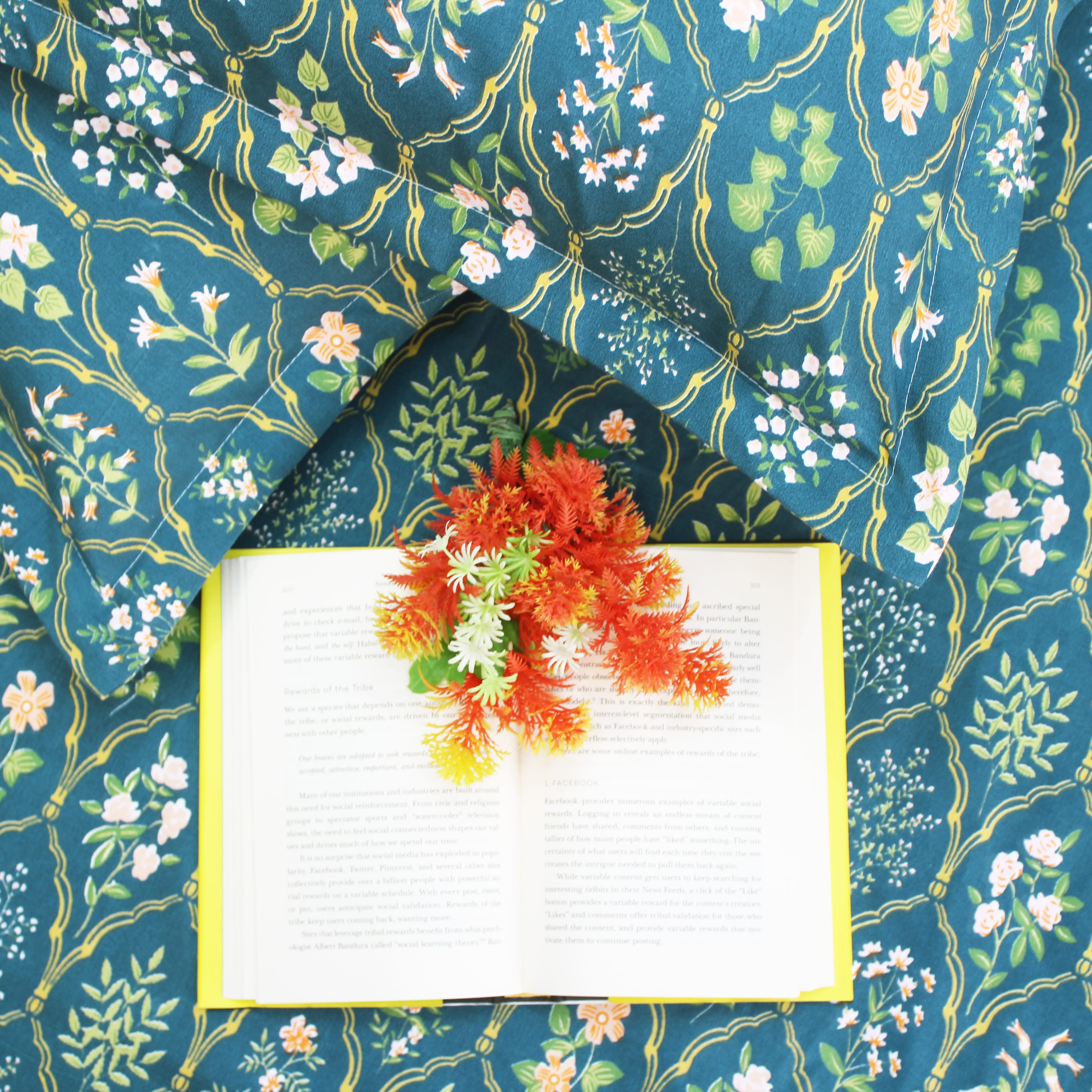 king size floral 210 TC flat bedsheet with pillow covers in aqua
