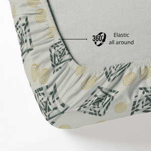 Fitted sheet with geometrical  pattern and elastic all around