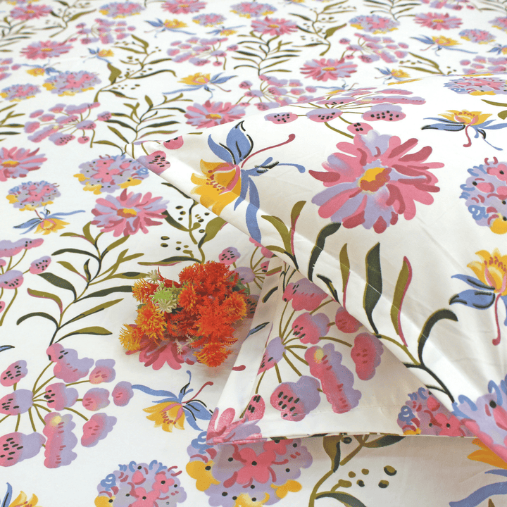 Close-up of floral print cotton bedsheet by Aurave