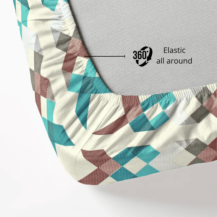 Close-up of 360 elastic fitted bedsheet for double bed mattress