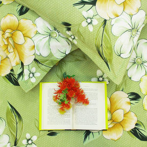 Close-up of Floral bedsheet design
