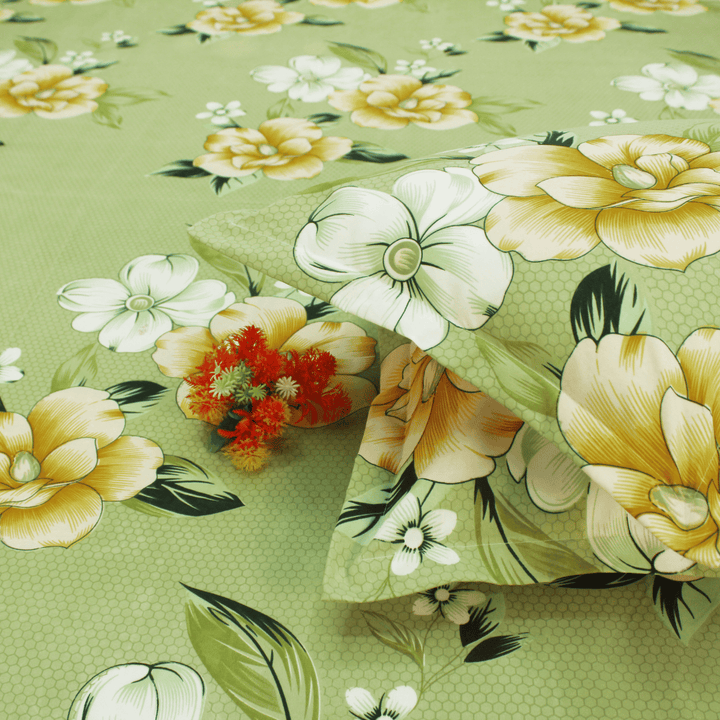 Floral fabric pattern Fitted bedsheet with matching pillow covers 
