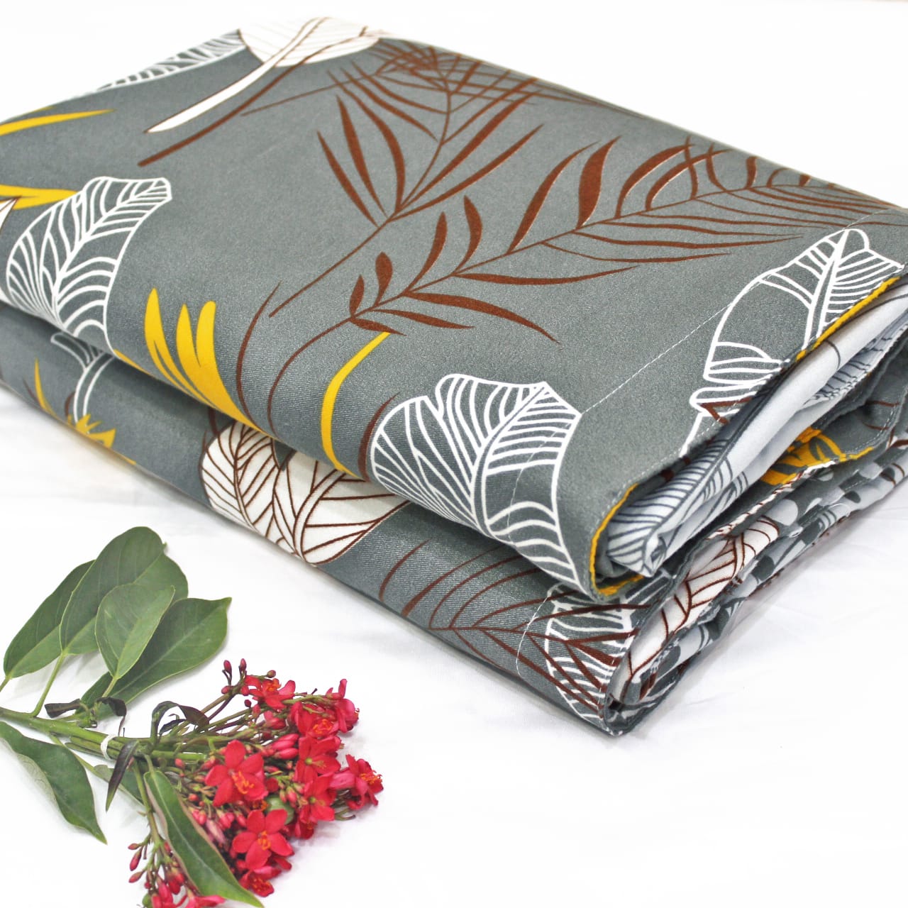 Best Grey Microfiber Reversible AC Dohar Blanket In Abstract Print