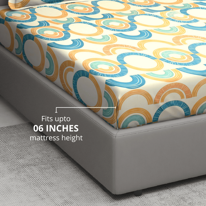 Geometrical fitted bedsheet for mattresses up to 6 inches deep