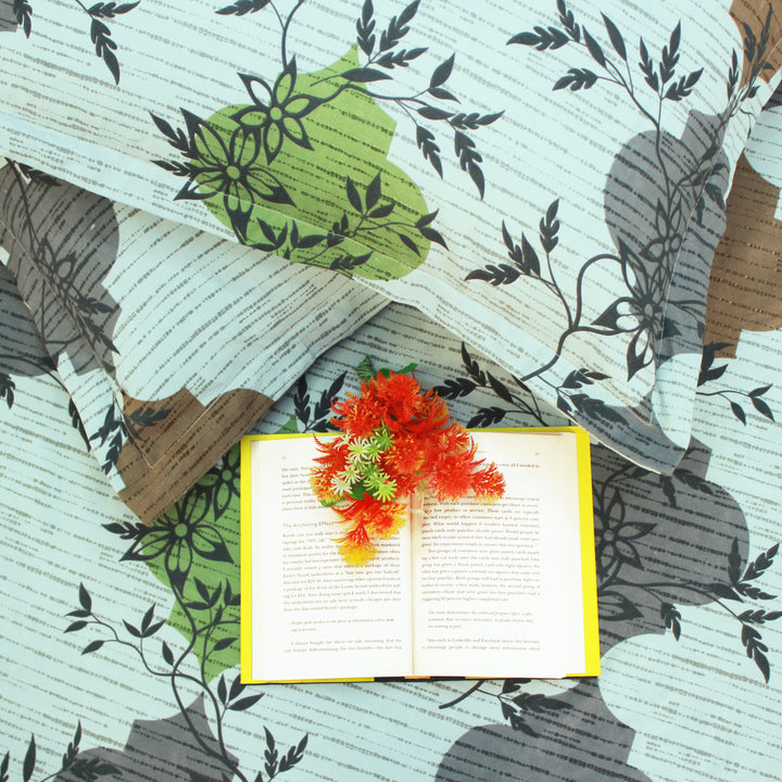 Multicolor geometric bedsheet fitted with pillow Cover 