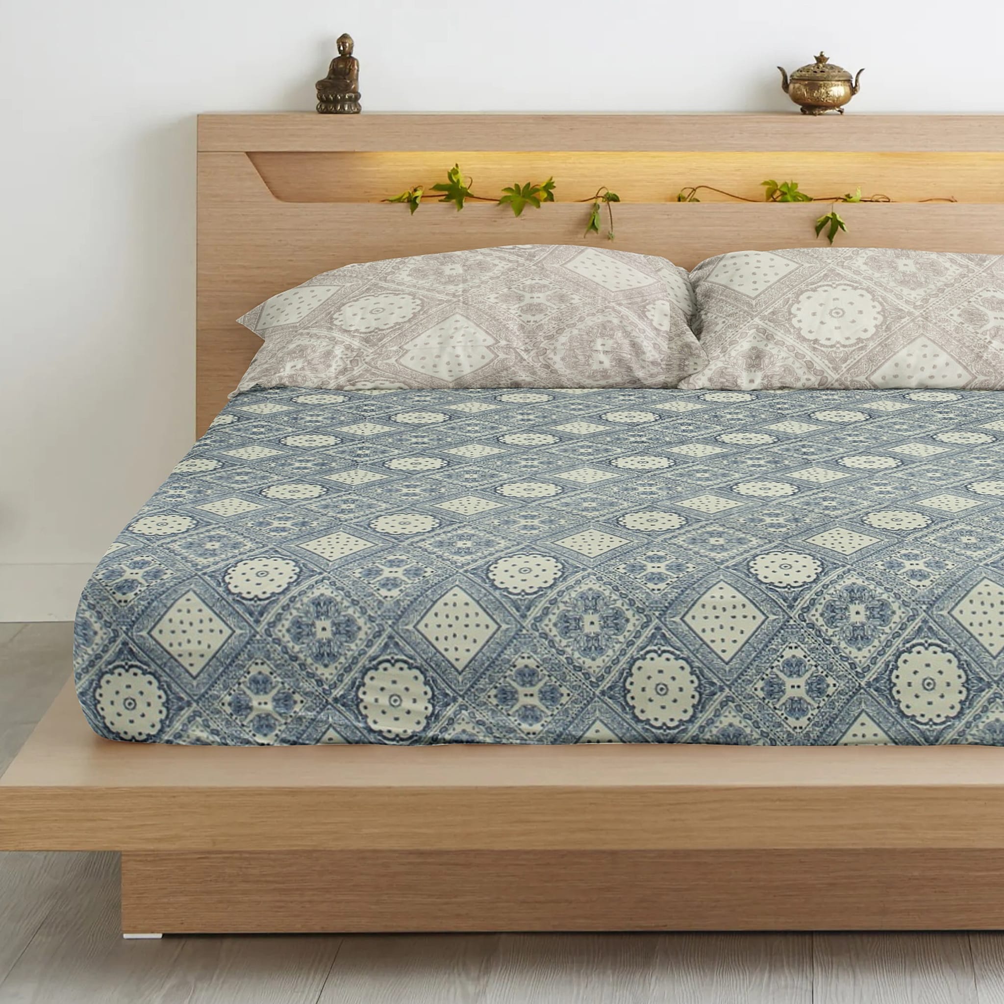 Floral Cotton Fitted Bedsheet(300 TC) -Multicolor online in India