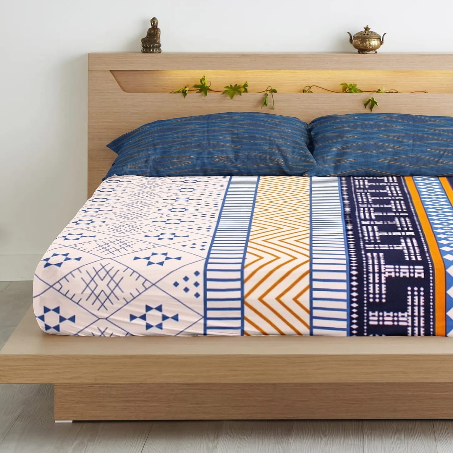 Geometrical Cotton Fitted Bedsheet(300 TC) -Multicolor online in India