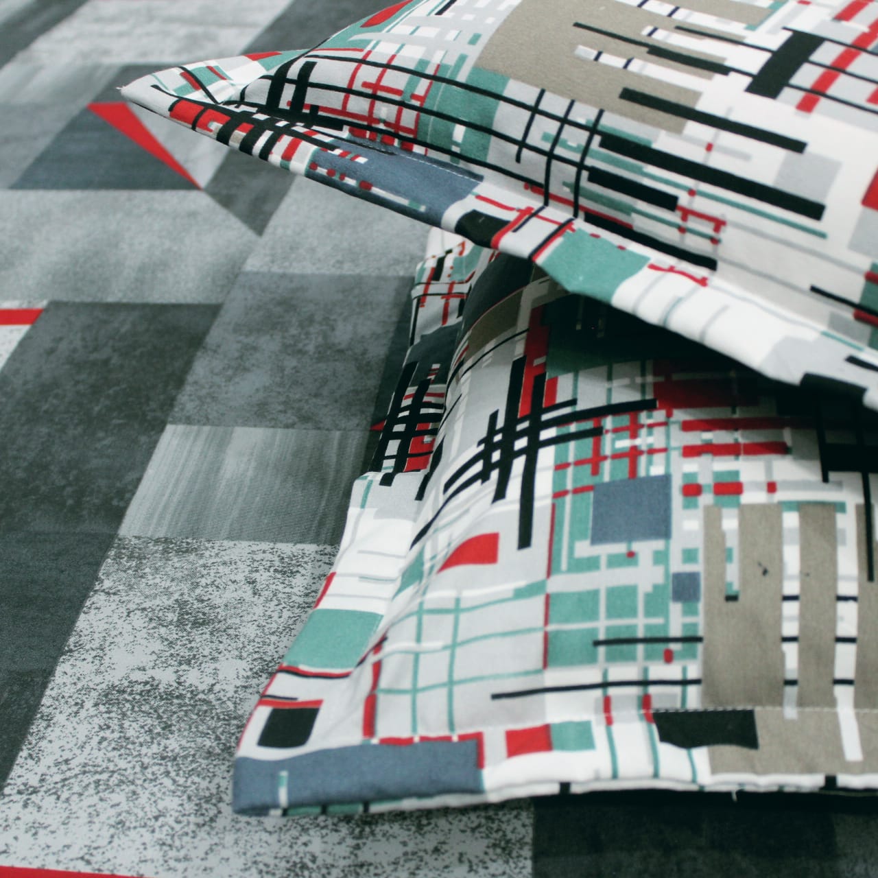 Geometrical Cotton Fitted Bedsheet(300 TC) -Multicolor online in India 