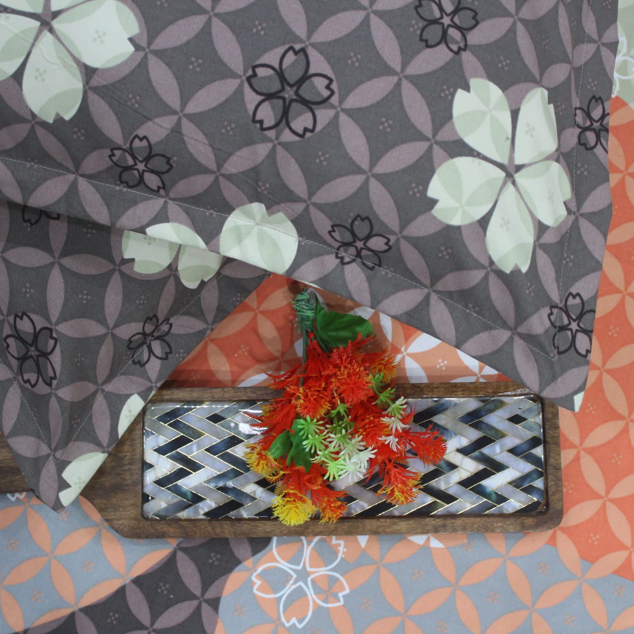 Floral Cotton Fitted Bedsheet(300 TC) -Multicolor online in India