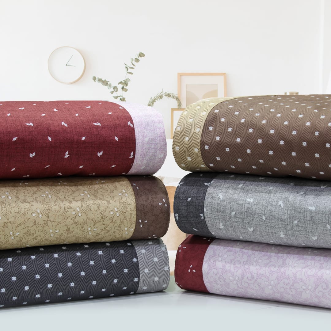 Pearl Texture Floral Print 300TC Cotton Dohar Comforter In Maroon At Best Prices