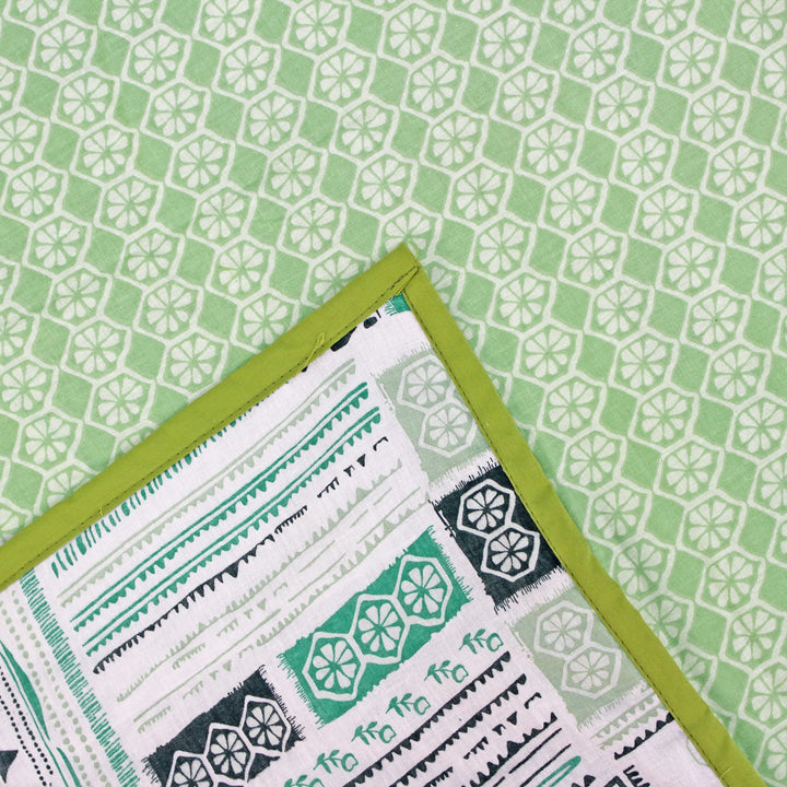 Close-up Riva Floral Cotton Dohar, Green