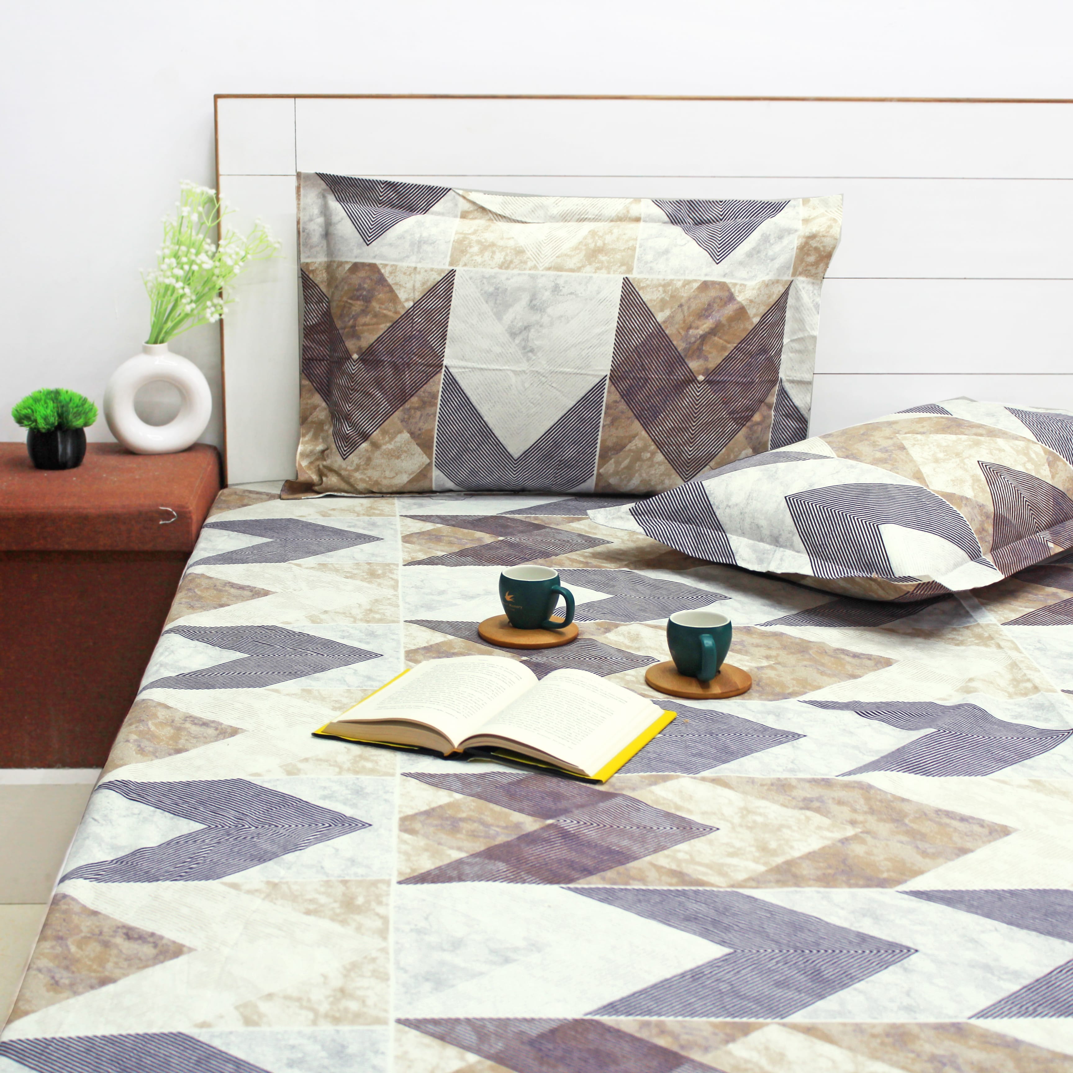 Printed Geometrical Cotton 144 TC Fitted Bedsheet with Pillow Covers - Brown