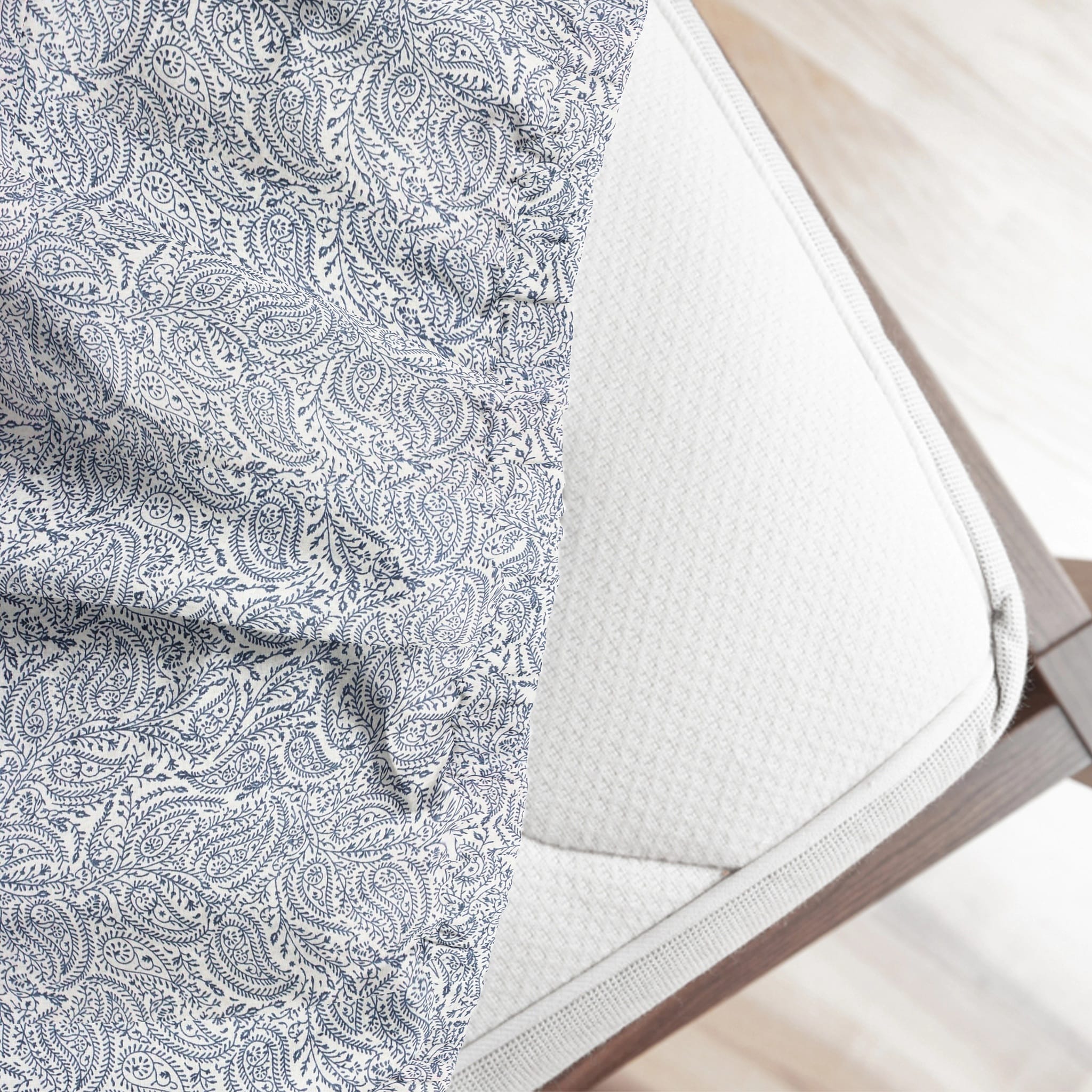 Stylish Blue Printed 144 TC Cotton Paisley Fitted Bedsheet At Best Price