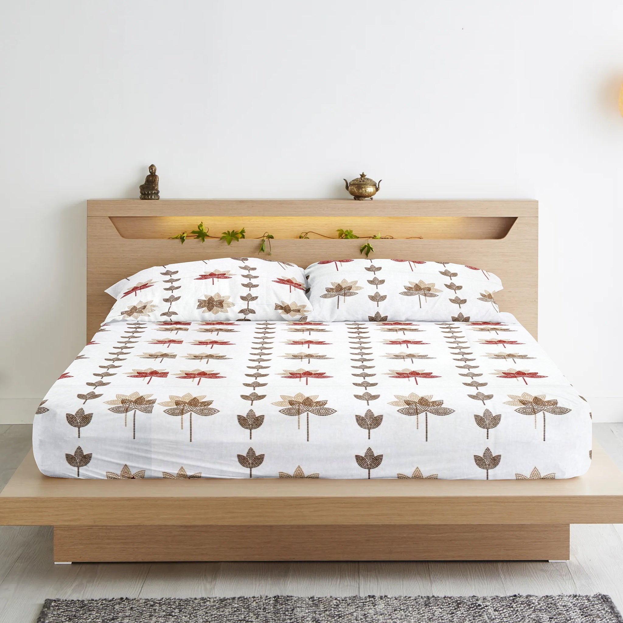 Stylish Multicolor Printed 144 TC Cotton Floral Fitted Bedsheet At Best Price