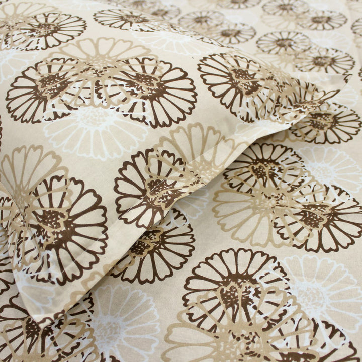 Close up Printed Floral Cotton 144 TC Fitted Bedsheet with Pillow Covers - Brown