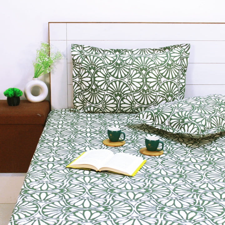 Printed Floral Cotton 144 TC Fitted Bedsheet with Pillow Covers - Green