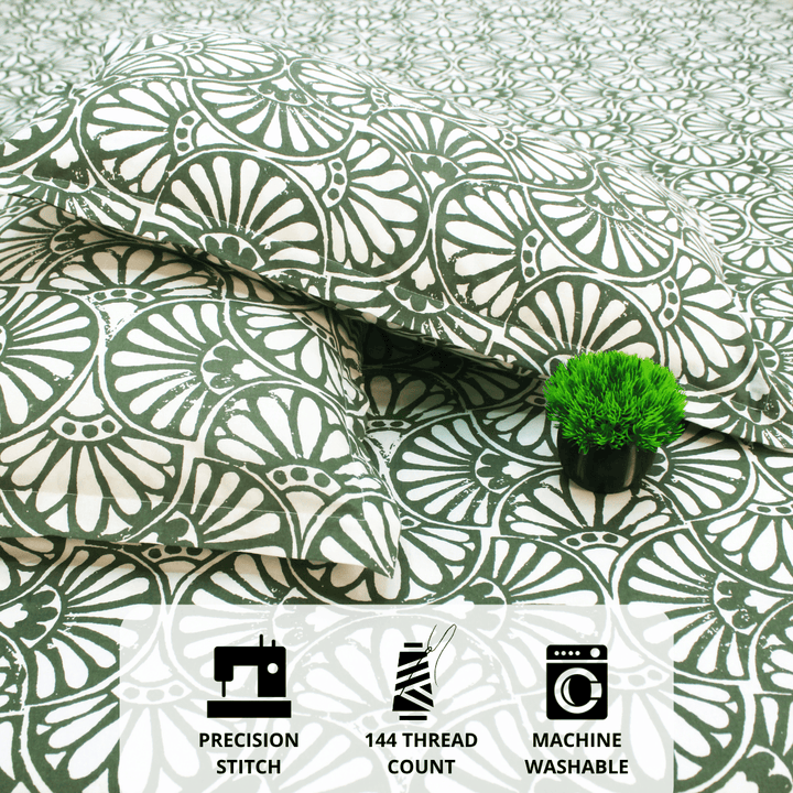 Close up Printed Floral Cotton 144 TC Fitted Bedsheet with Pillow Covers - Green