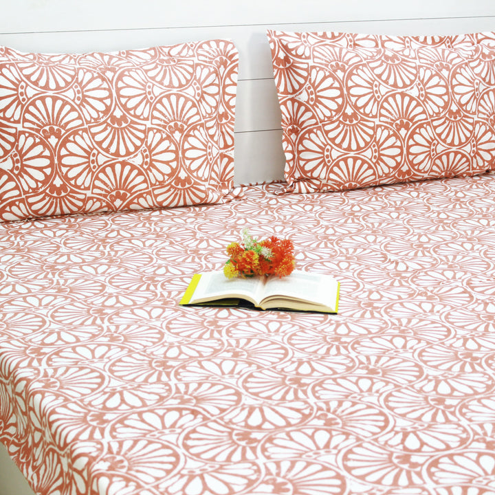 Printed Floral Cotton 144 TC Fitted Bedsheet with Pillow Covers - Peach