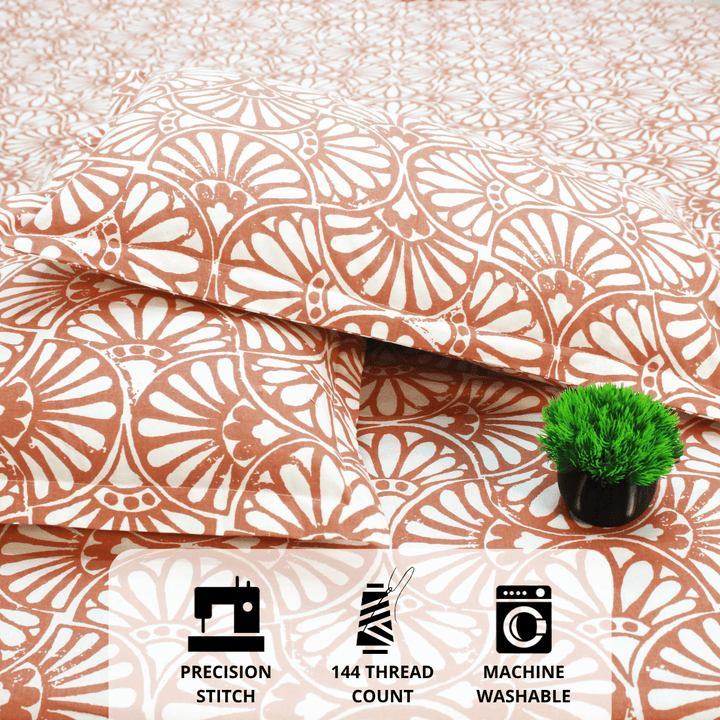 Close up Printed Floral Cotton 144 TC Fitted Bedsheet with Pillow Covers - Peach