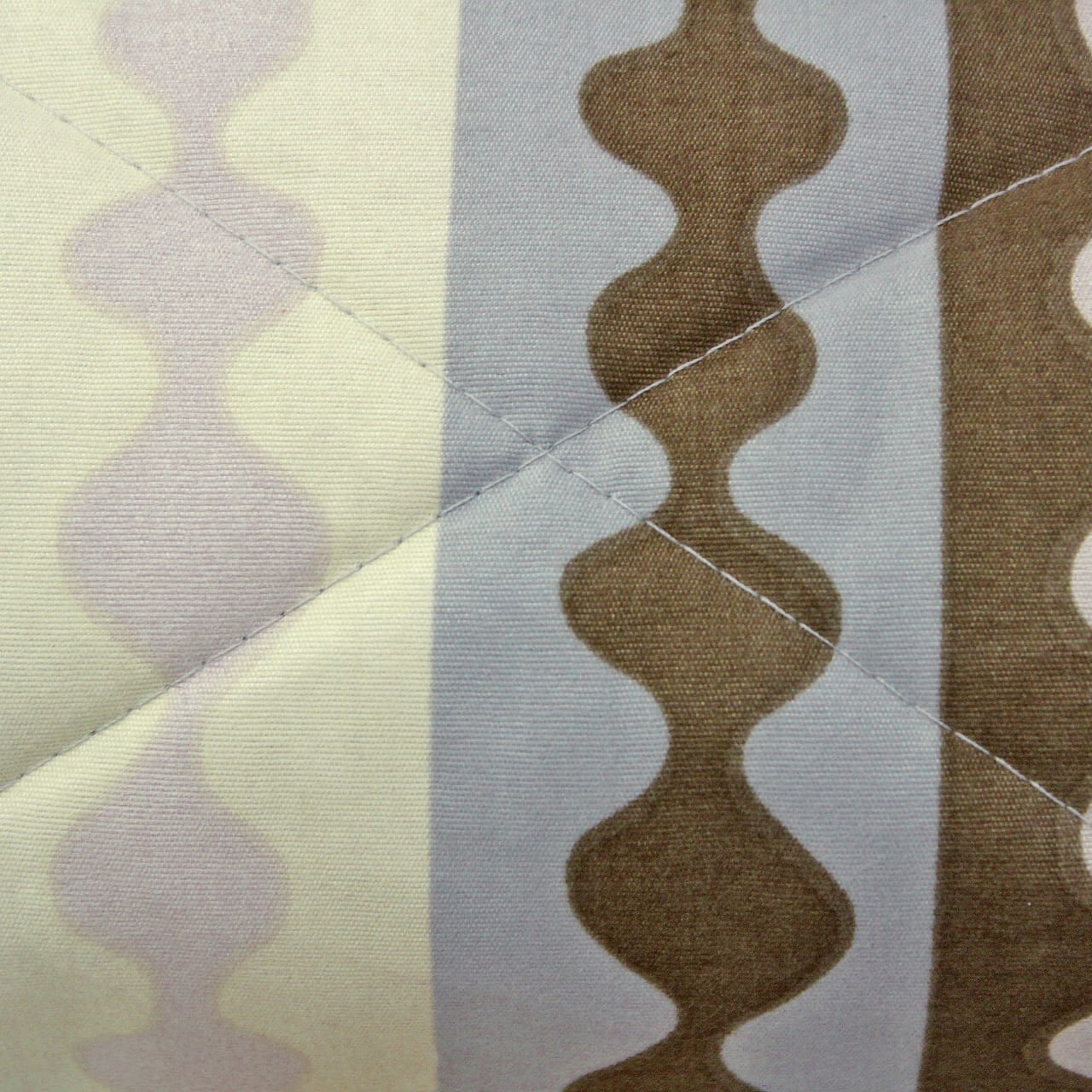 All Season Reversible Microfiber Comforter/Quilt (150 GSM) -Brown