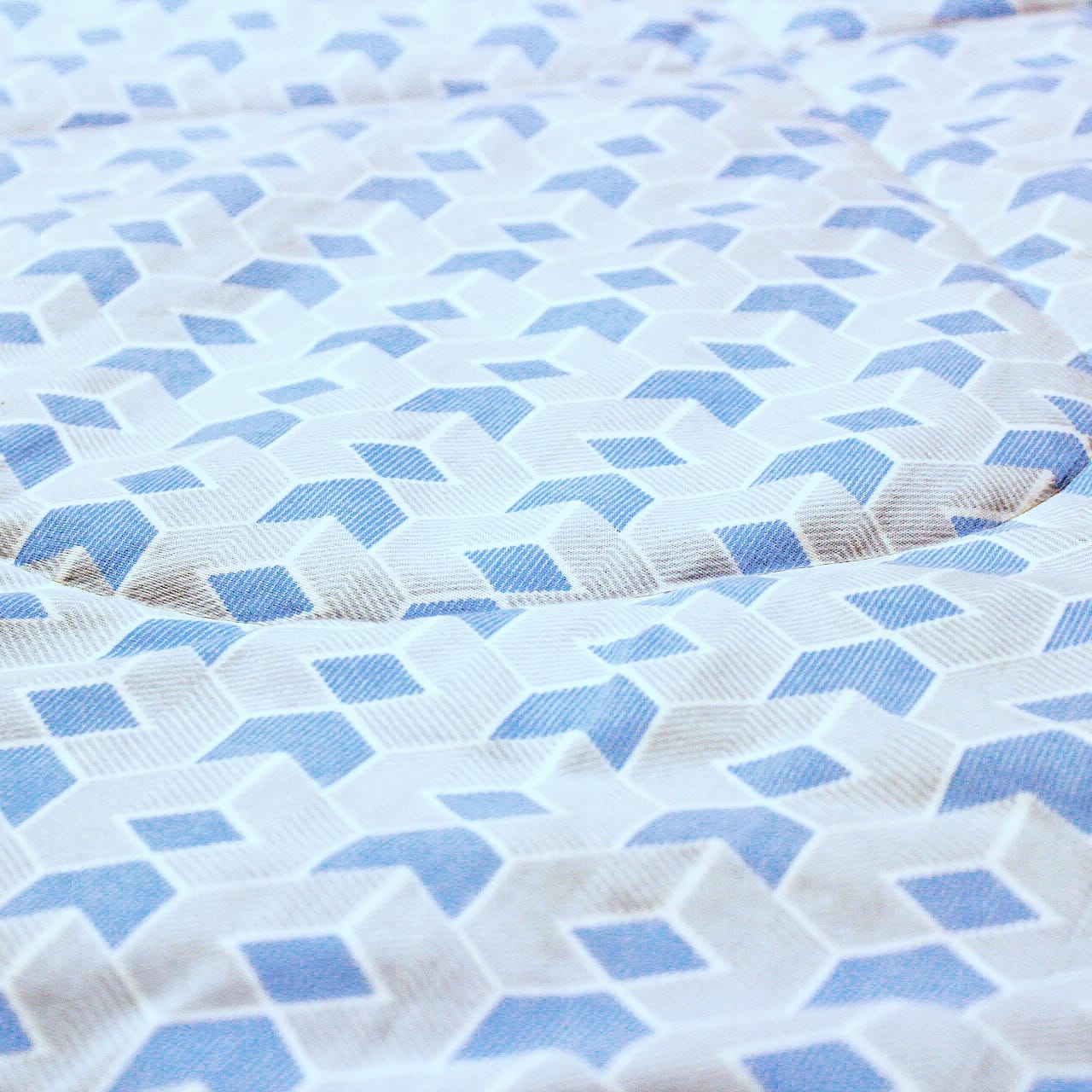 All Season Reversible Microfiber Comforter/Quilt (150 GSM) -Blue
