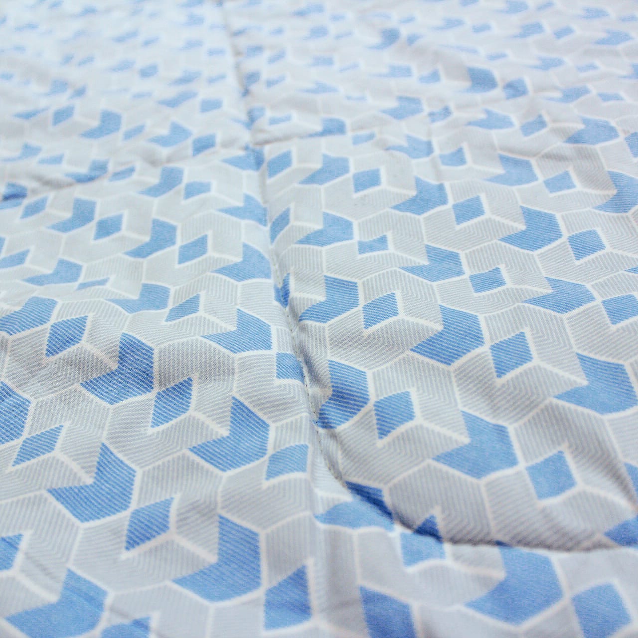 All Season Reversible Microfiber Comforter/Quilt (150 GSM) -Blue