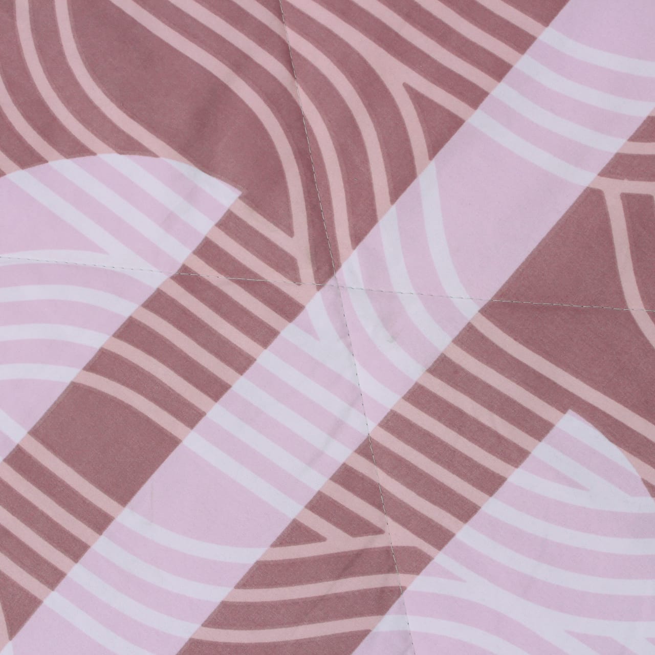 All Season Reversible Microfiber Comforter/Quilt (150 GSM) -Magenta