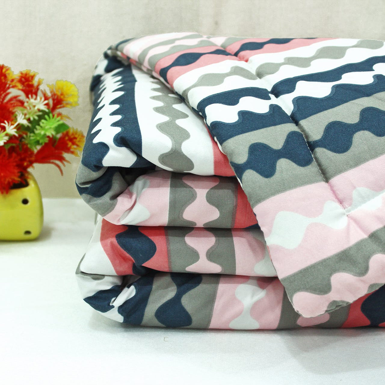 Microfiber 150 GSM All Season Comforter/Quilt - Magenta