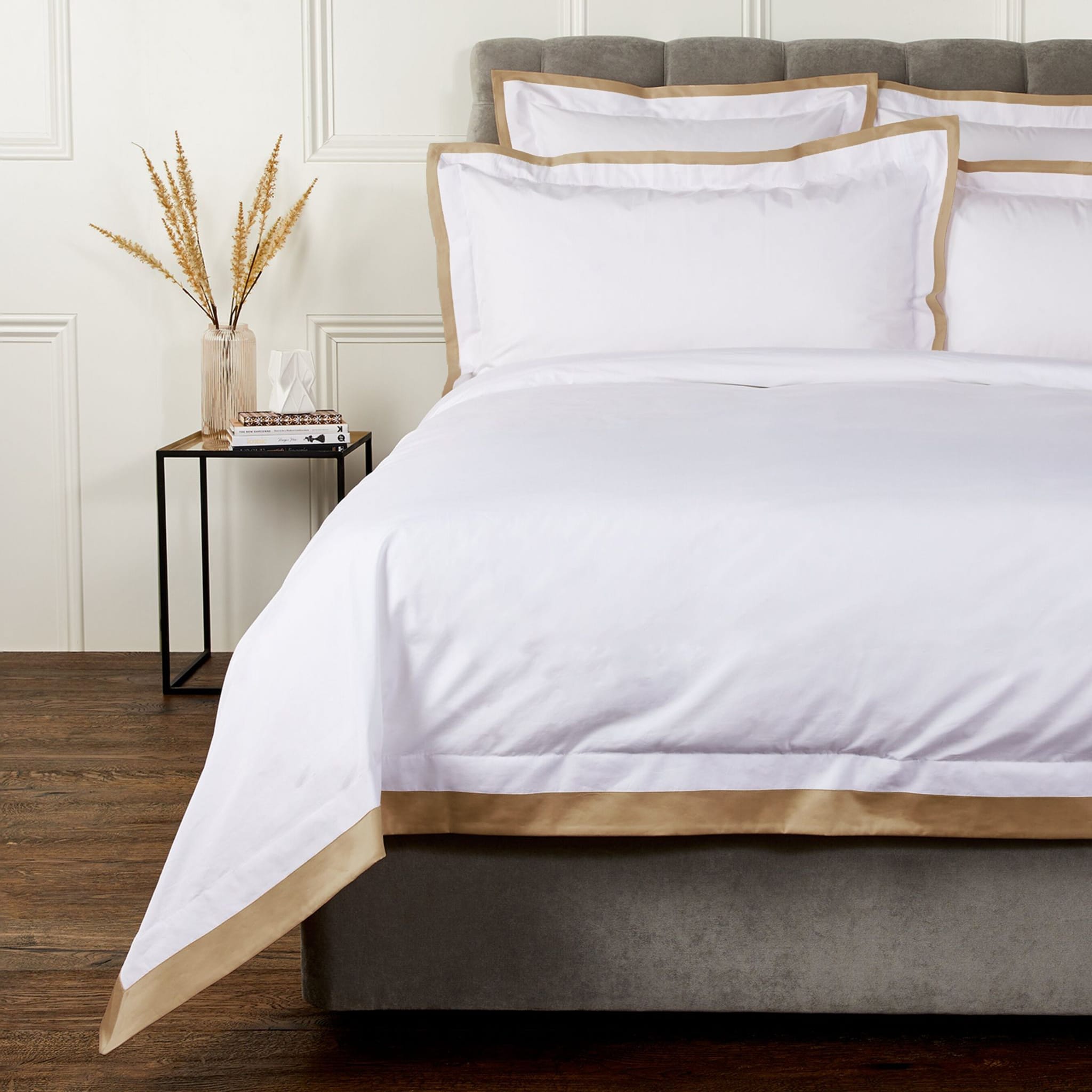 DIVINE 210 TC Cotton Dohar - White/Camel Brown