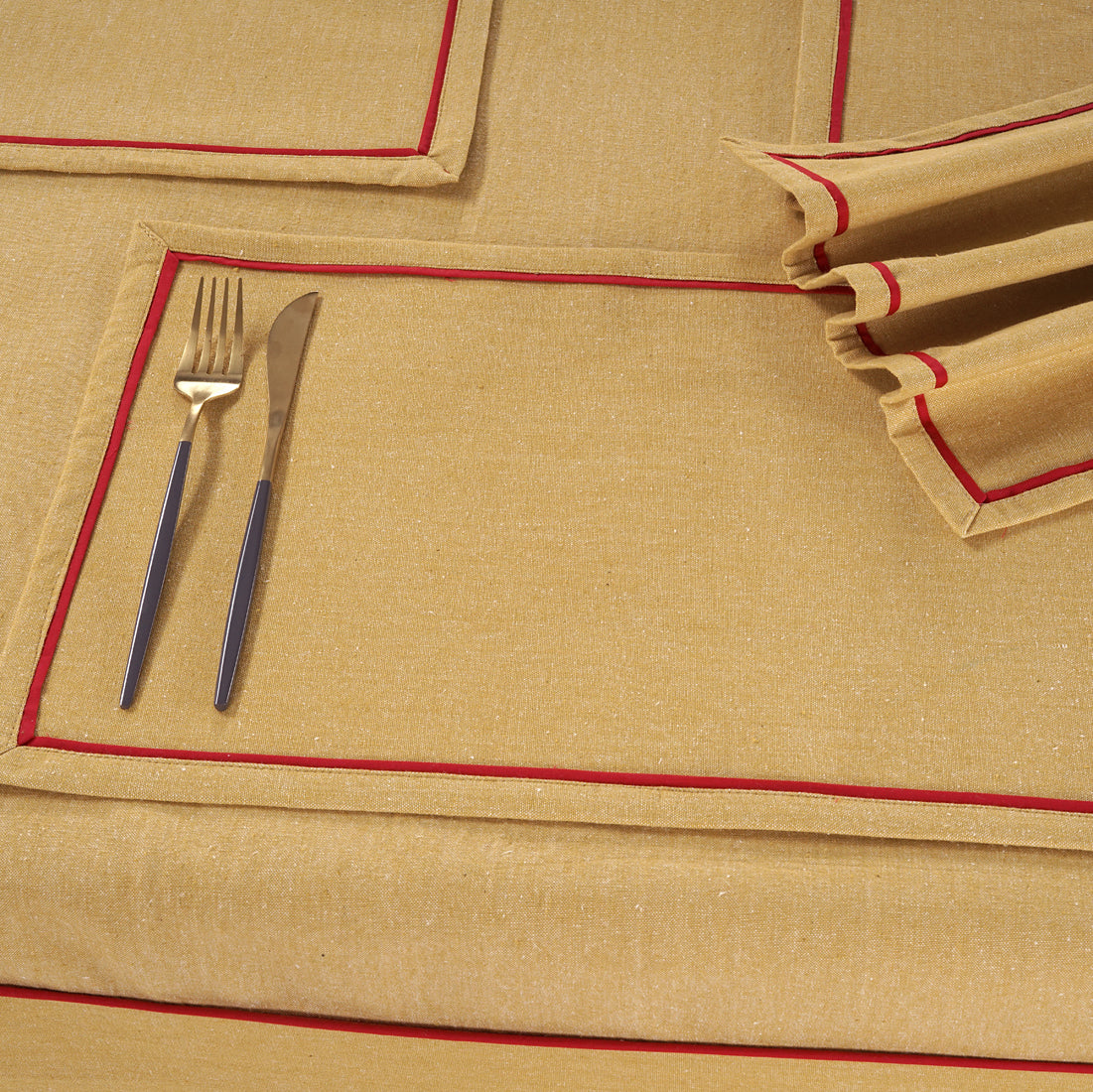Comfortable Plain Virgo Woven Cotton Table Cover online In India