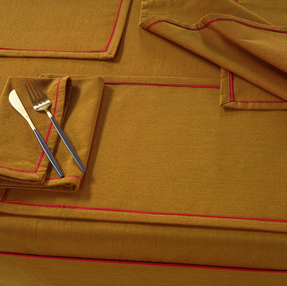 Comfortable Plain Virgo Woven Cotton Table Cover online In India